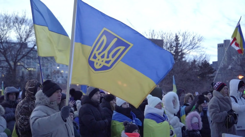 2000+ Winnipeg Residents came to a Solidarity Rally to Honour Ukraine's 365 Days of Indomitability
