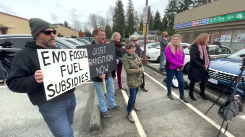 &quot;Just Transition Now&quot; Rally Highlights the Need to Phase Out Fossil Fuels